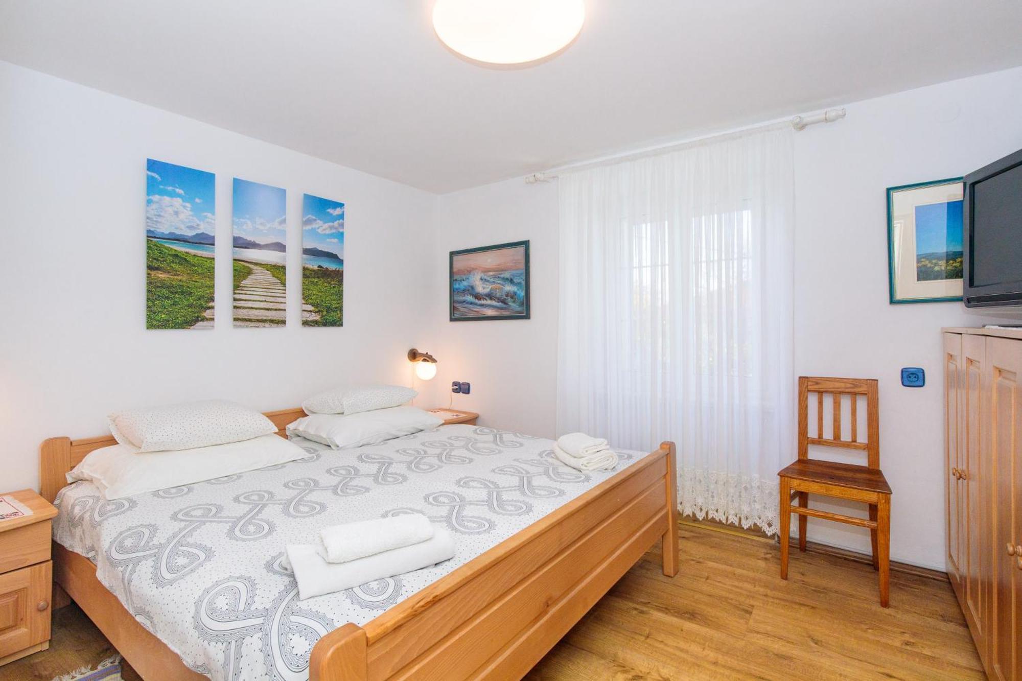 Apartment Villa Marija, Pinezici Krk Town Eksteriør billede